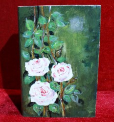 Caseta carte pictata Trandafiri