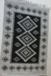 Covoras rustic 60x90 cm popular negru cu alb