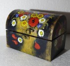 Cufar mediu pictat cu flori de camp